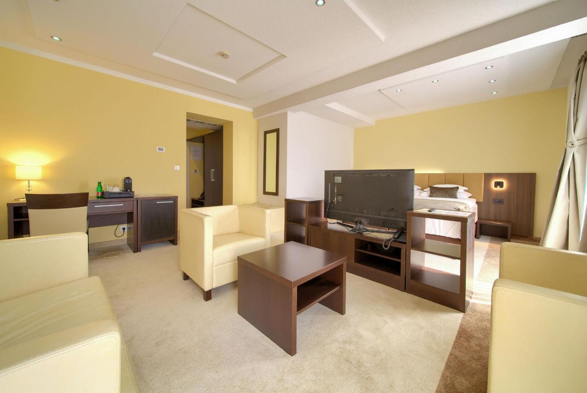 Premium Suite Sea View,1765311052:JPEG
